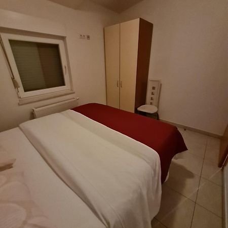 Apartments And Rooms Niki 2 Kaštela Zewnętrze zdjęcie