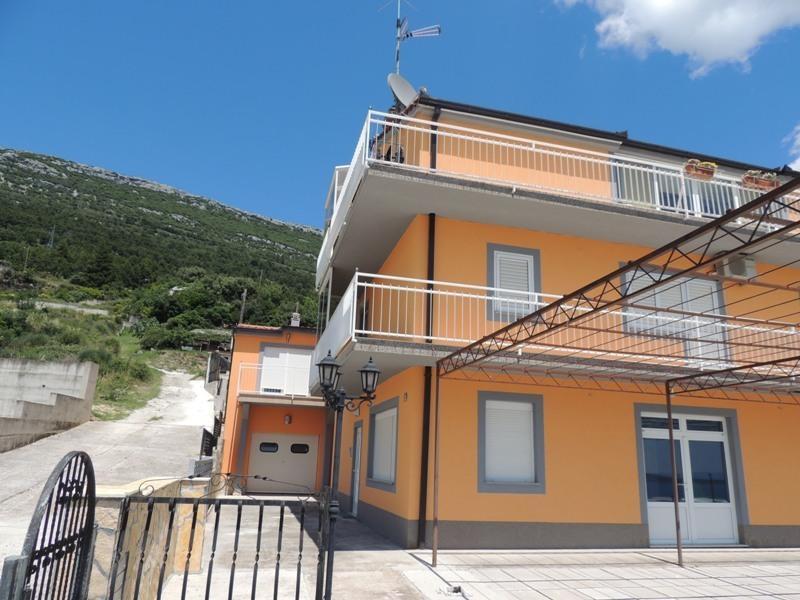 Apartments And Rooms Niki 2 Kaštela Zewnętrze zdjęcie